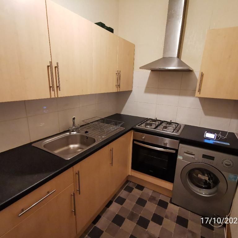 1 bedroom flat to rent - Photo 1