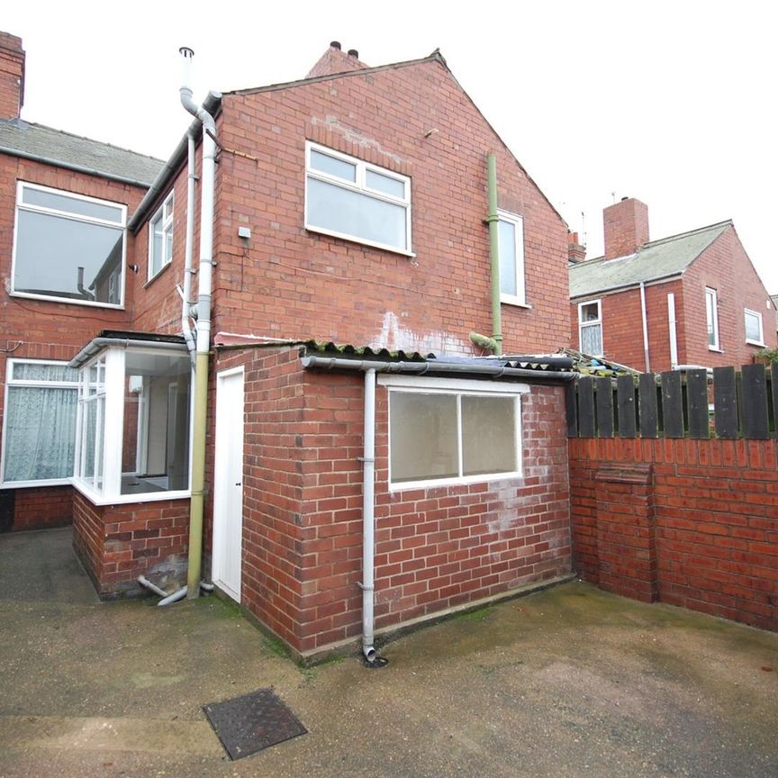 24 Axholme Street, Goole - Photo 1