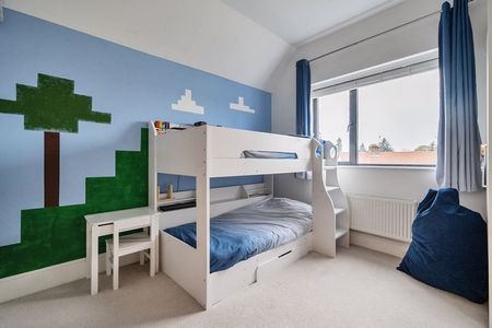 Chervil Close, Godalming, Surrey, GU7 - Photo 3