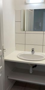 T2 de 33 m² comprenant cuisine ouverte sur séjour, 1 chambre, SDB, WC, cellier - Photo 4