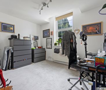 4 bed Terraced in The Cottage Portsmouth Road, Milford, GU8 5HJ - Photo 6