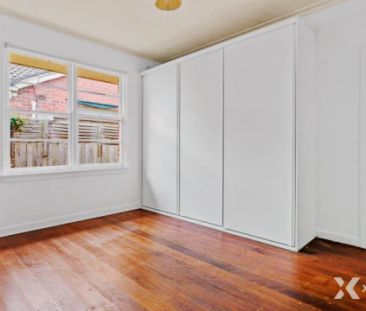 3 Bed, 1 Bath - Photo 3