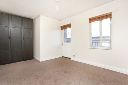 1 Bedroom Flat / Apartment - City Road, Winchester - Photo 3