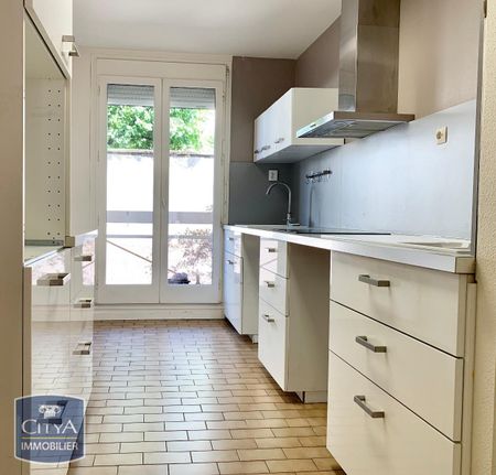 Location Appartement 3 pièces 71m² VILLEURBANNE 69100 - Photo 2