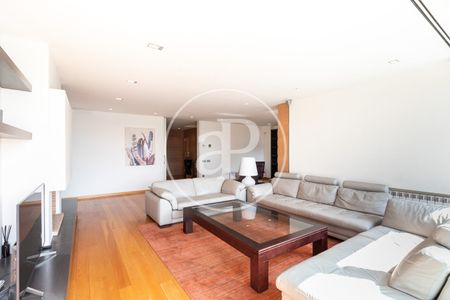 House for rent in Pedralbes - Photo 3