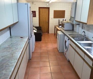 6 bedroom terraced house to rent - Photo 5