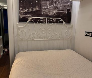 Möblierte 1-Zimmer-Wohnung mit Balkon – Gerresheim - Foto 3