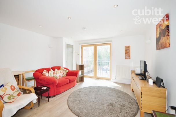 1 bedroom flat to rent - Photo 1