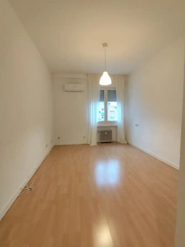 Apartamento de alquiler en Calle de Enrique Larreta, 12, Castilla - Foto 2