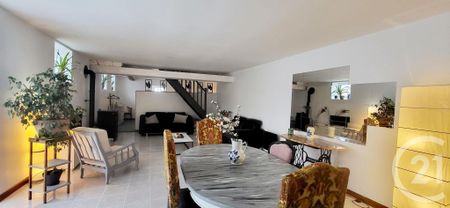 Location Maison 3 pièces 74m² CHATEAU LANDON 77570 - Photo 2