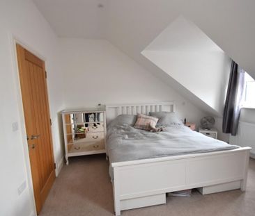 4 bedroom terraced house to rent - Photo 1