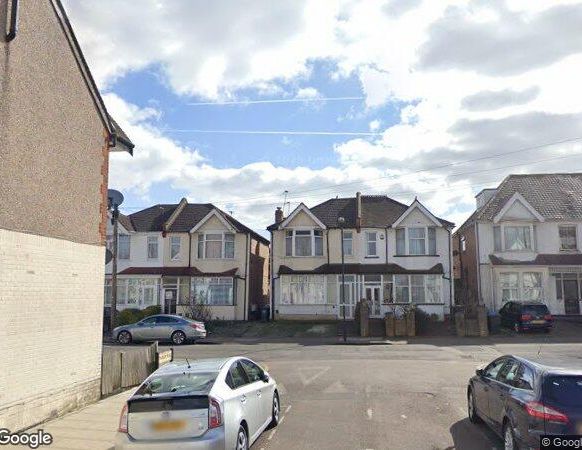 Room in a Shared House, Eagle Road, HA0 - Photo 1