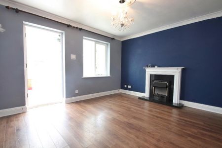 3 bedroom terraced house to rent - Photo 3