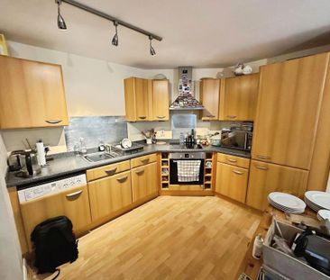 2 bedroom flat to rent - Photo 6