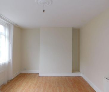 2 bedroom house to rent - Photo 2