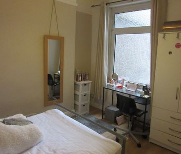 Waterloo Place, Brynmill, Swansea. SA2 0DE - Photo 2