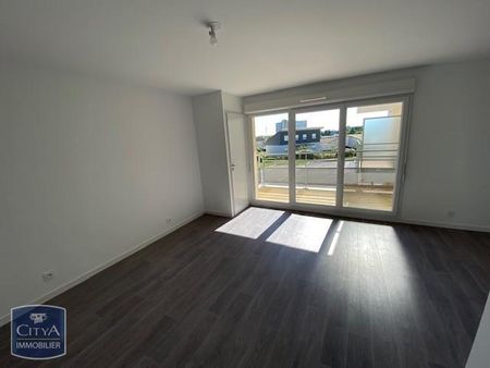 Location Appartement 1 pièce 32m² MIGNALOUX BEAUVOIR 86550 - Photo 2