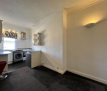 Cambridge Terrace, Scarborough - Photo 5