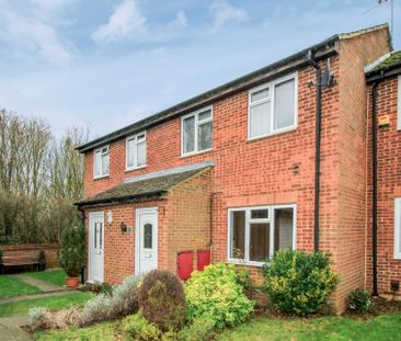 Manston Close, Bicester - Photo 1