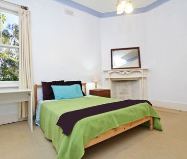 Lindfield - Photo 1