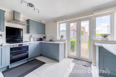 3 bedroom detached house to rent - Photo 5