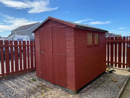 2 bedroom semi-detached house to rent - Photo 3