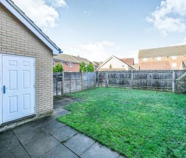 2 bedroom semi-detached house to rent - Photo 6