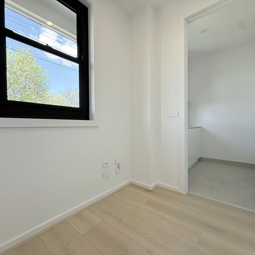 Brand New Boutique Townhouses - ONLY ONE LEFT! - Photo 1