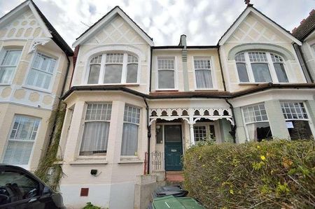 Harlech Road, Southgate, London, N14 - Photo 4