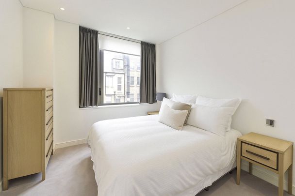 Queensway, W2 - Photo 1