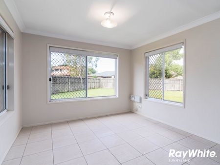 Family Home in Great Location! - Photo 4