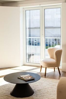 Largo Santa Bárbara, Lisbon, Lisbon 1150-260 - Photo 1