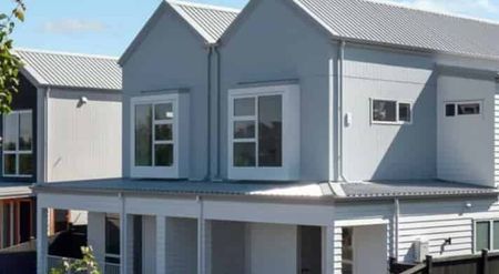 Karaka - 4 Bedrooms with 2.5 Bathrooms - Photo 5