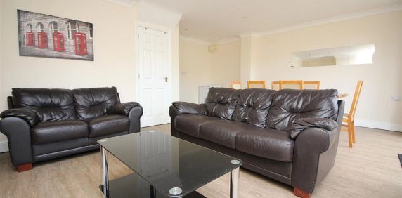 Elgar Bretts, Gordon Road, Canterbury, CT1 3QU, Kent - Photo 2