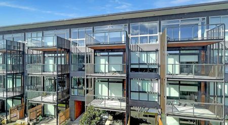 Welcome to apartment 206 in Vedado Apartments. - Photo 5