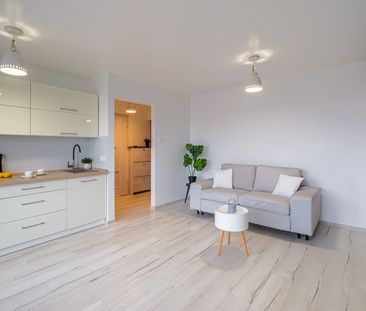 Dwupokojowe mieszkanie z balkonem i piwnicą - Zdjęcie 2