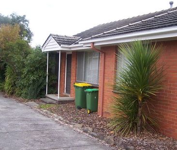 3/61 Strathallan Road, Macleod - Photo 3