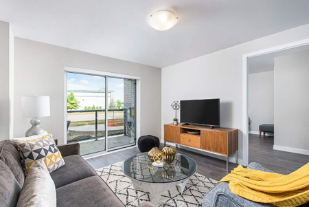 220 Ira Needles Blvd - Photo 3