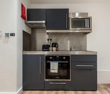 Fantastic studio in the City Centre - Photo 2