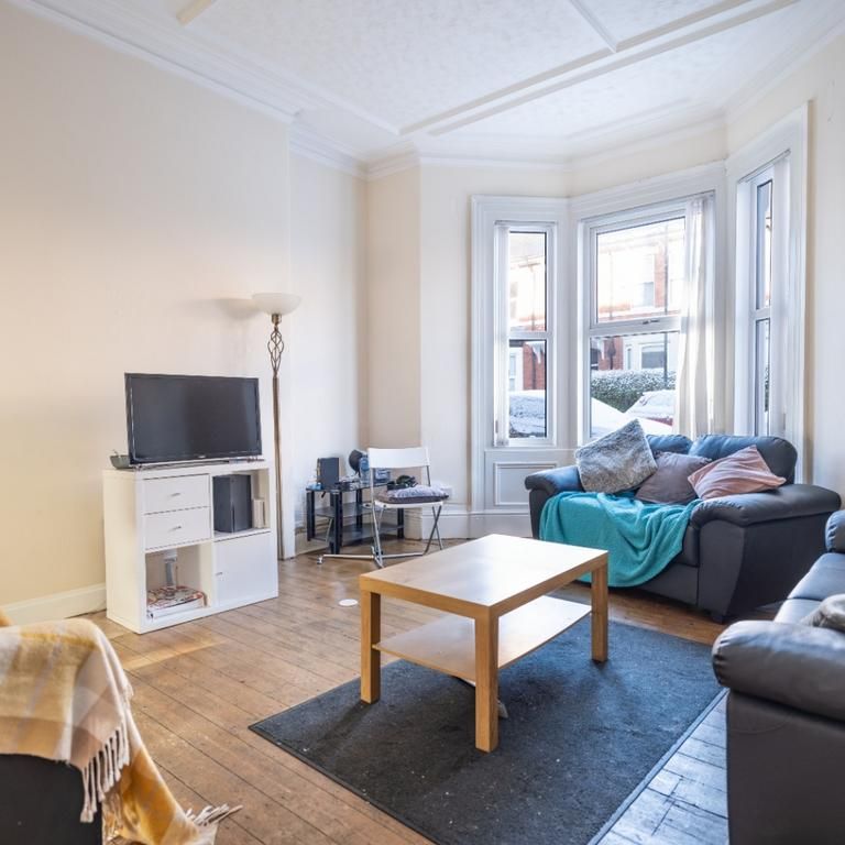 5 bedroom terraced house to rent - Photo 1