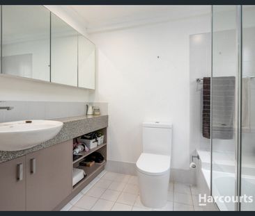 Functional Living, Close to Shops & Transport - Photo 4