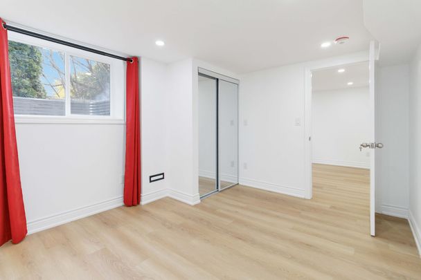 For Lease - 233 Maurice Drive Unit# Lower unit, Oakville, Ontario - Photo 1