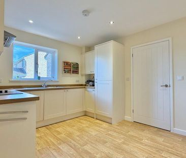 3 bedroom detached house to rent - Photo 6