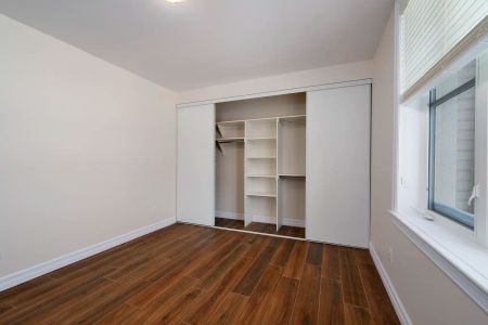 162 Cambridge St North — 1 Bedroom + Den - Photo 5
