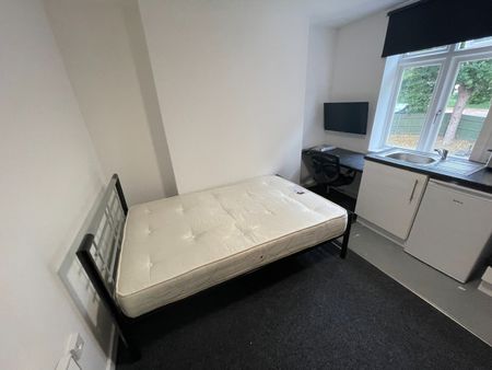 Studio Flat, Leicester, LE1 - Photo 3