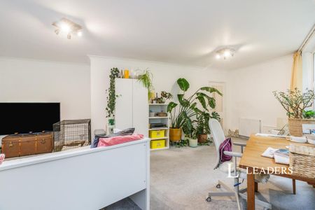 1 bedroom house to rent - Photo 2