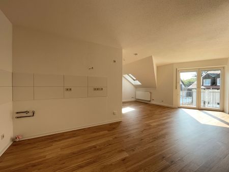 Single-Wohnung: Sonniger Balkon + Extra-Stauraum + Aufzug! - Photo 2