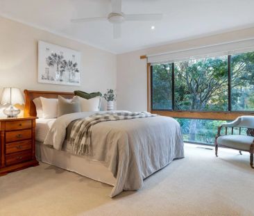 Spacious Red Hill Family Home with Studio - Photo 5