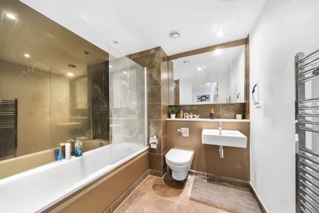 Landmark West, Marsh Wall E14 - Photo 3