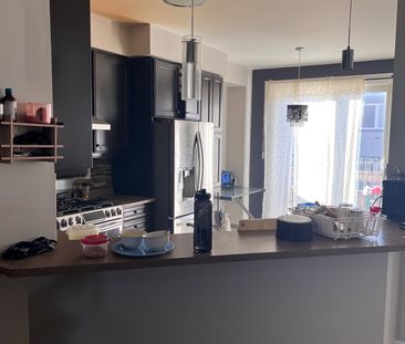 For Lease - 12 Meadowcrest Lane, Brampton, Ontario - Photo 5